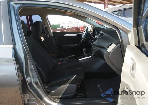 2017 Nissan Sentra S z USA, uszkodzony, nr VIN 3N1AB7AP1HY282396